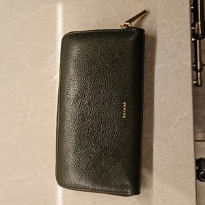 Cuyana wallet